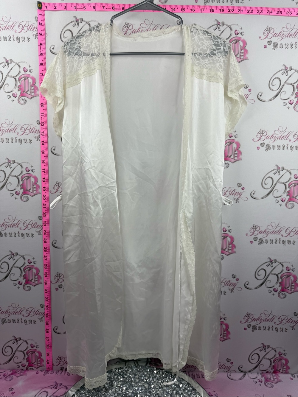 Cardigan kimono lace cream white shiny Ivory Lace-Trim Satin Robe